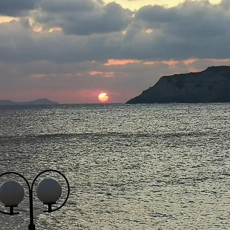 וילה Lenico Seafront *